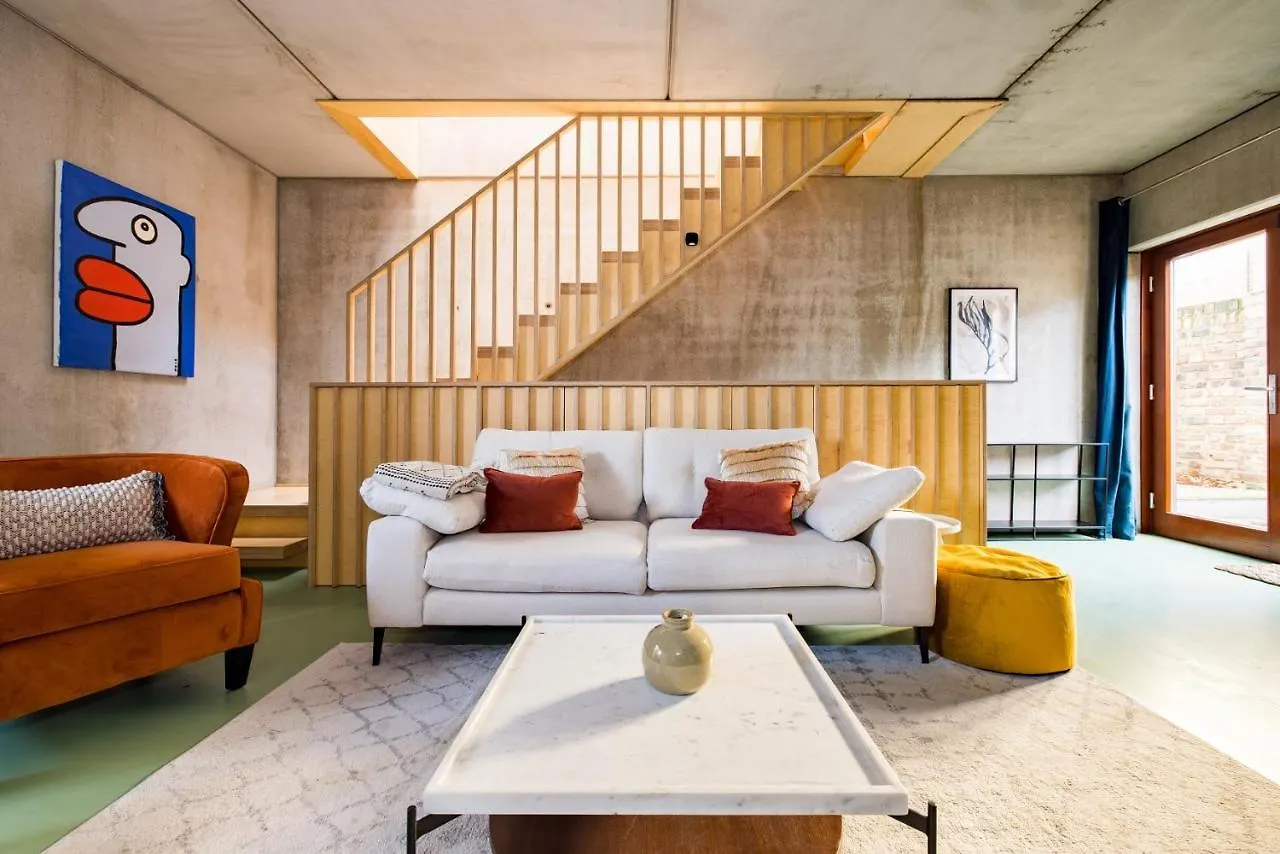 The Victoria Park Sanctuary - Stunning 2Bdr Flat Apartment London